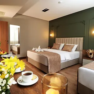 Hotel Bayrak Grand